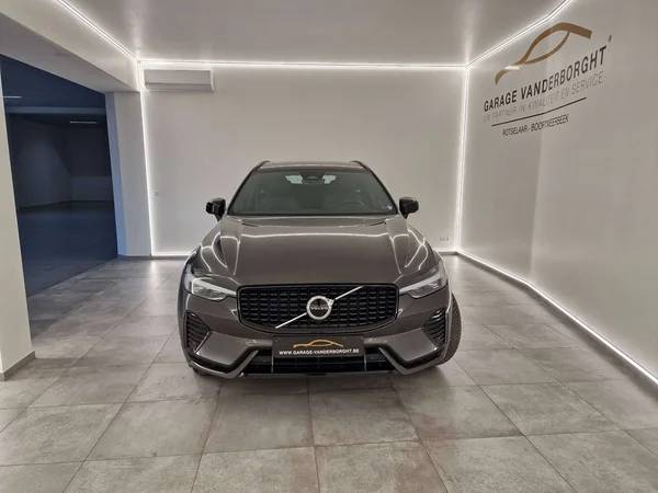 Volvo XC60 (2021) — foto 10 van 17