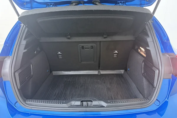 Ford Focus (2021) — foto 12 van 16