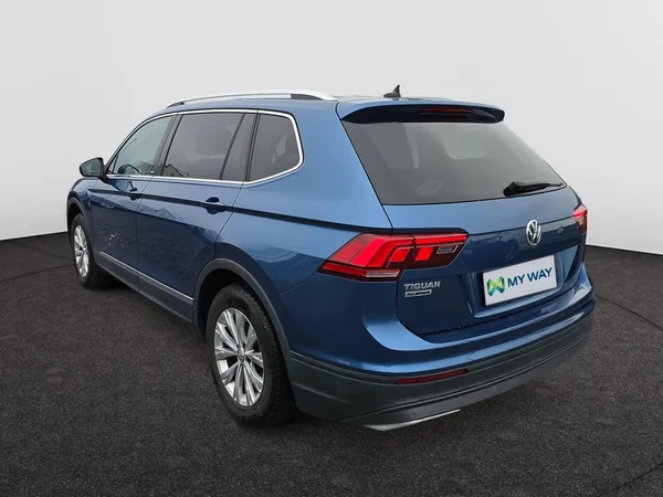 VOLKSWAGEN Tiguan Allspace (2020) — foto 18 van 24