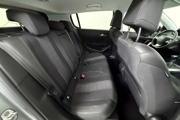 Peugeot 308 (2021) — foto 9 van 29
