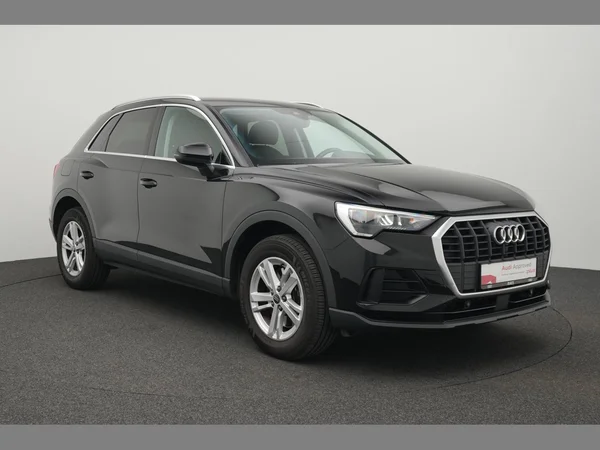 AUDI Q3 PHEV (2022) — foto 12 van 34