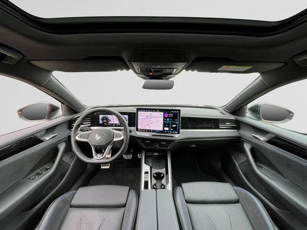 VOLKSWAGEN Passat SW (2025) — foto 16 van 22