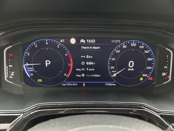 VOLKSWAGEN Polo (2022) — foto 9 van 23