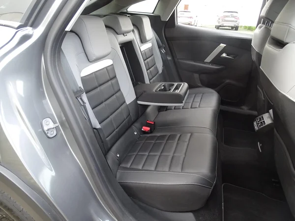 Citroën C4 (2025) — foto 9 van 23