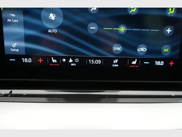 SKODA Octavia Combi (2023) — foto 21 van 30