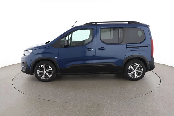 Peugeot Rifter (2022) — foto 9 van 16