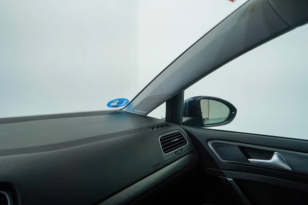 Volkswagen E-Golf (2019) — foto 22 van 75