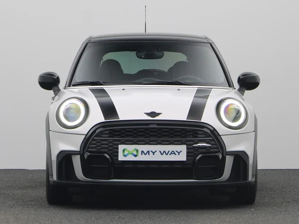 MINI Mini 5 Doors (F55 LCI II) (2022) — foto 14 van 18