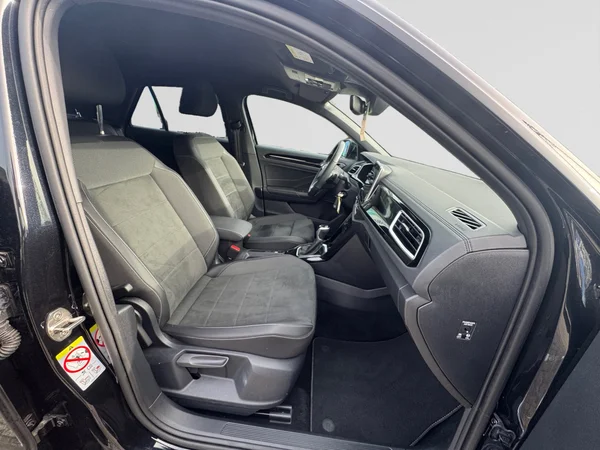 VOLKSWAGEN T-Roc (2025) — foto 17 van 23