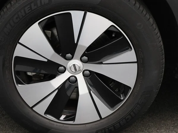 Volvo XC40 (2022) — foto 6 van 44