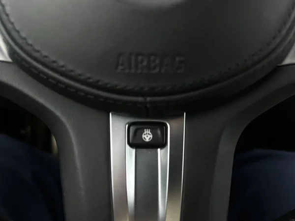Bmw 330 (2021) — foto 15 van 31