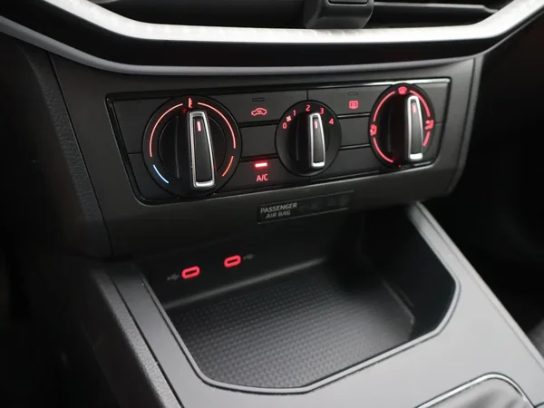 SEAT Ibiza (2022) — foto 14 van 23