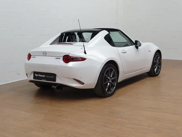 Mazda MX-5 (2017) — foto 24 van 25