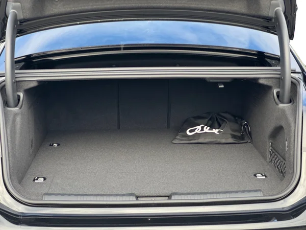 AUDI A6 e-hybrid (PHEV) (2025) — foto 13 van 21