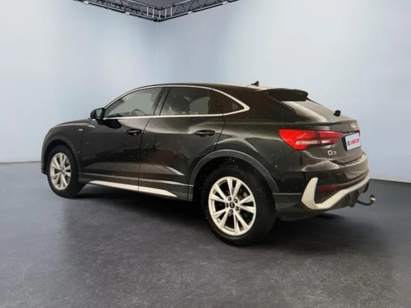AUDI Q3 Sportback Dsl (2021) — foto 24 van 29