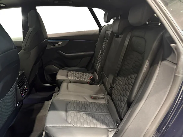 AUDI RS Q8 SUV (2025) — foto 9 van 21