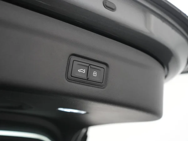 AUDI Q6 Sportback e-tron (2025) — foto 8 van 32