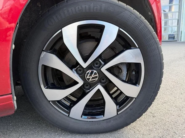 VOLKSWAGEN Up! (2023) — foto 16 van 24
