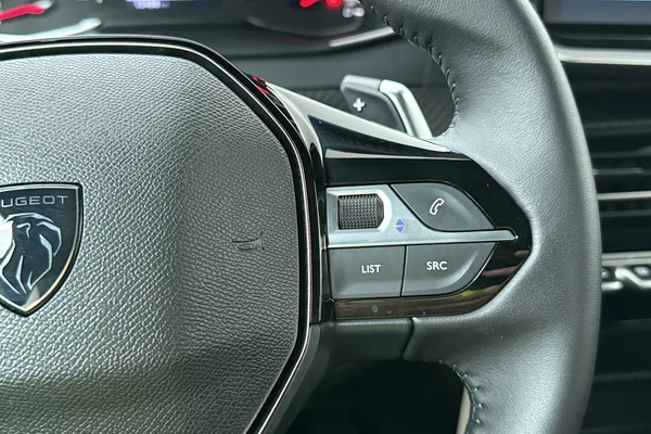 Peugeot 2008 (2025) — foto 7 van 17