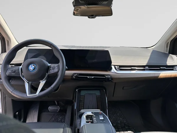 BMW 2 Active Tourer (U06) (2025) — foto 2 van 24