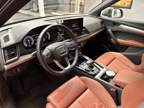 AUDI Q5 Sportback PHEV (2023) — foto 21 van 22