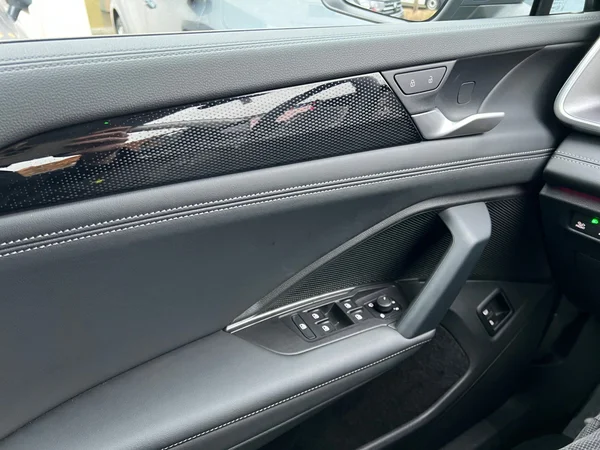 VOLKSWAGEN Tayron eHybrid (PHEV) (2025) — foto 8 van 24
