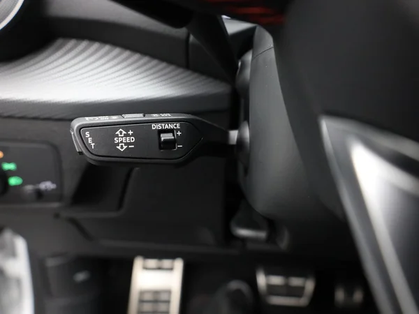 AUDI SQ2 (2025) — foto 9 van 24