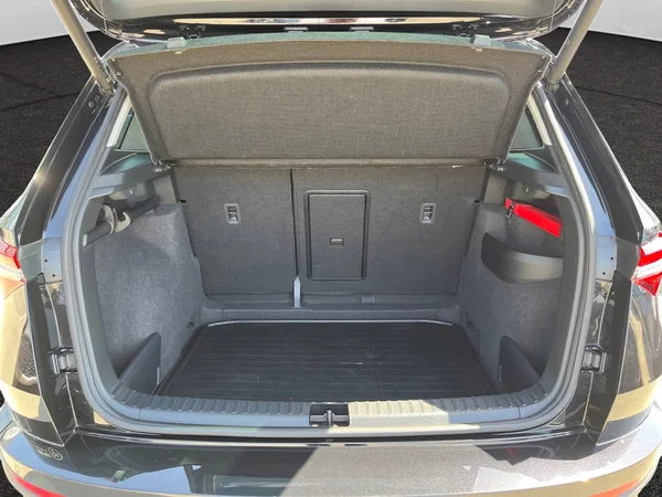 SKODA Karoq (2024) — foto 9 van 22
