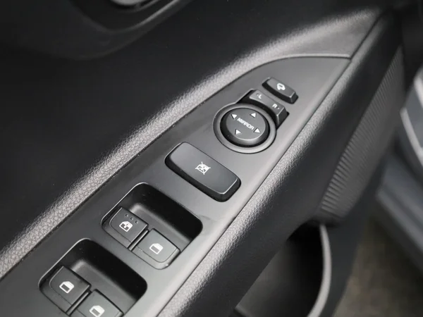 Kia Rio (2023) — foto 20 van 38