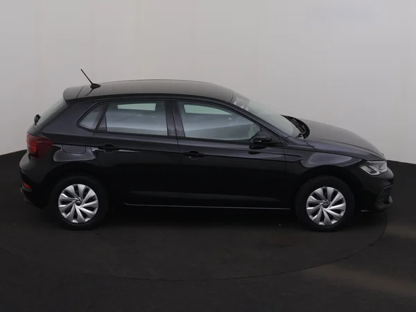 VOLKSWAGEN Polo (2022) — foto 23 van 27