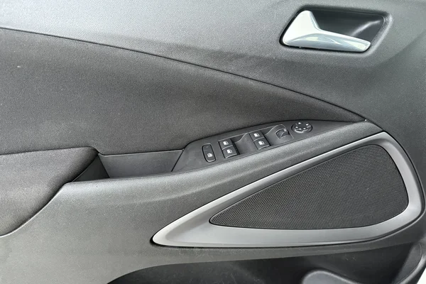 Opel Crossland (2022) — foto 7 van 24