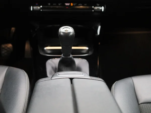 Mercedes-Benz CLA (2020) — foto 2 van 40