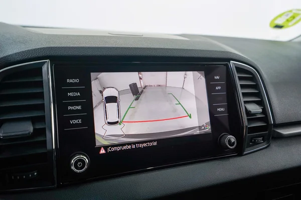 Skoda Karoq (2021) — foto 18 van 54