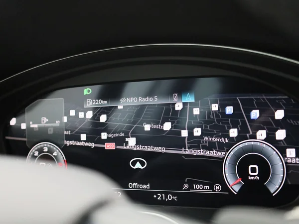 Audi A5 (2021) — foto 19 van 43