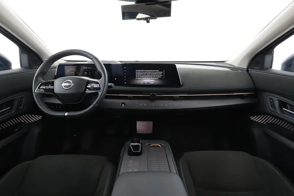 Nissan Ariya (2024) — foto 3 van 16