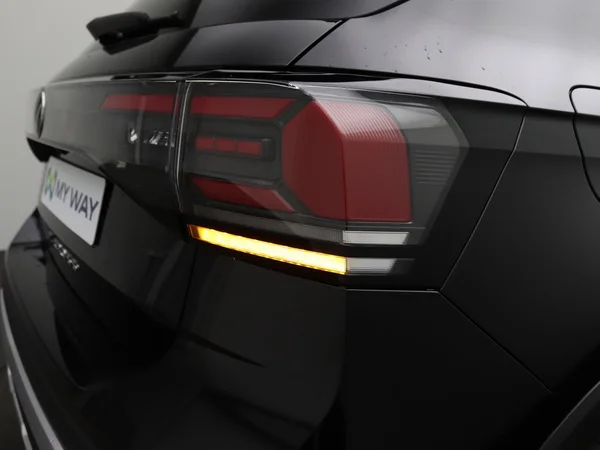 VOLKSWAGEN T-Cross (2025) — foto 11 van 16