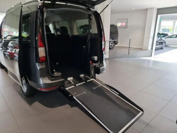 VOLKSWAGEN Caddy Maxi (2026) — foto 7 van 21
