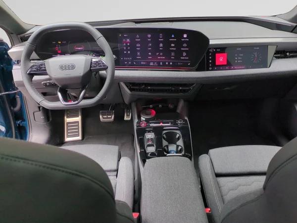 AUDI A6 Avant e-tron (2025) — foto 4 van 23