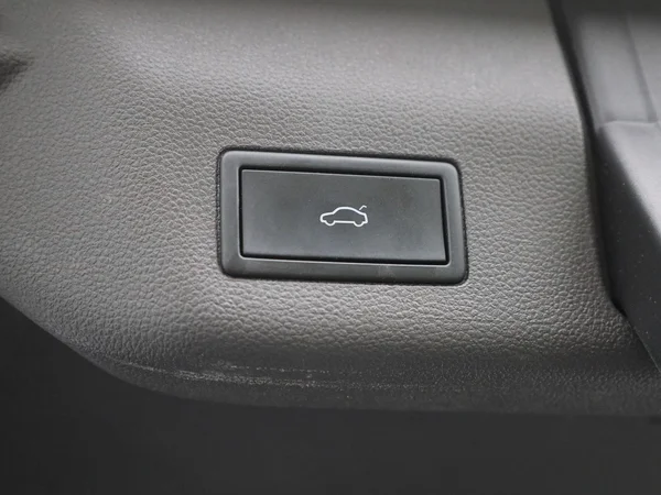 Volkswagen Multivan (2024) — foto 9 van 50