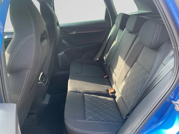 SKODA Karoq (2025) — foto 4 van 20