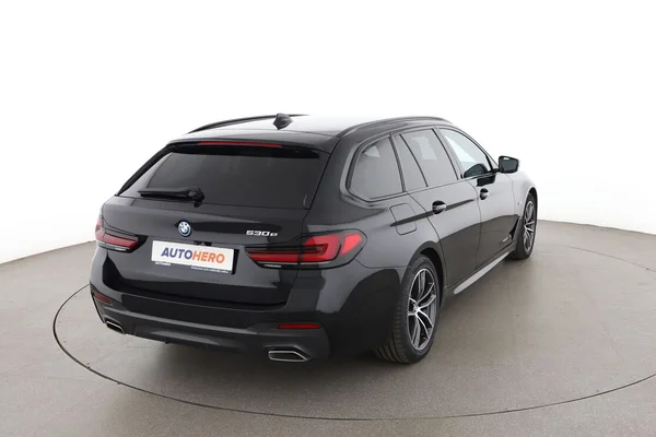 BMW 5-serie (2021) — foto 12 van 16