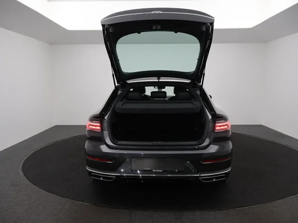 Volkswagen Arteon (2022) — foto 21 van 30