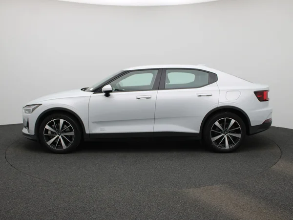 Polestar 2 (2022) — foto 34 van 49