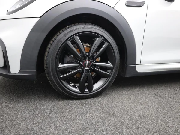MINI Mini 5 Doors (F55 LCI II) (2022) — foto 3 van 18