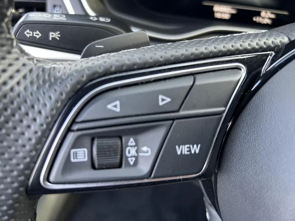 AUDI A4 Avant Dsl (2023) — foto 35 van 42