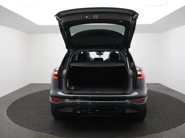 Audi Q6 e-tron (2026) — foto 12 van 33