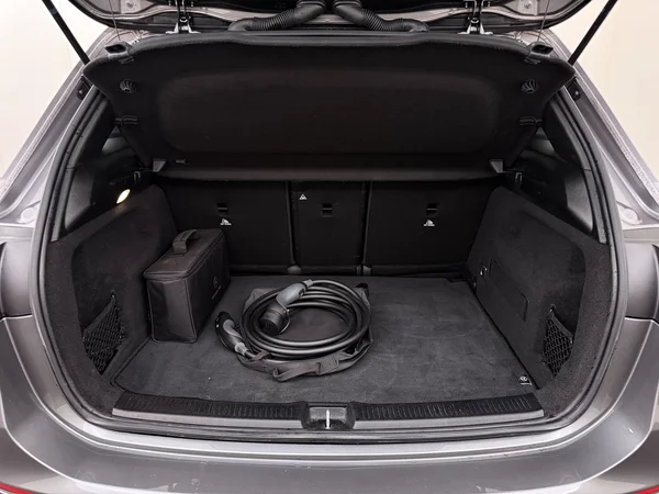 MERCEDES B 250 (2022) — foto 8 van 32