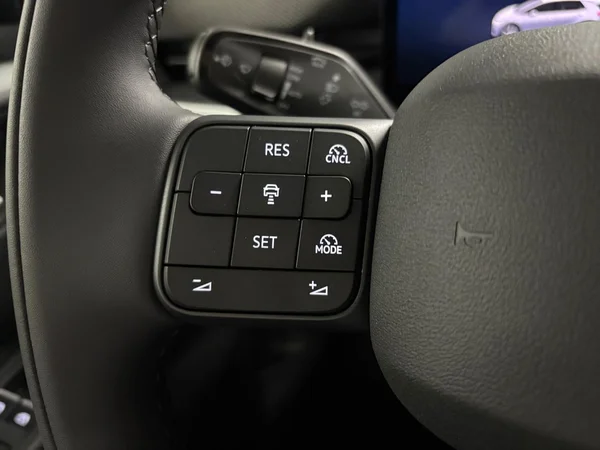 VOLKSWAGEN ID.3 Neo (2026) — foto 2 van 15
