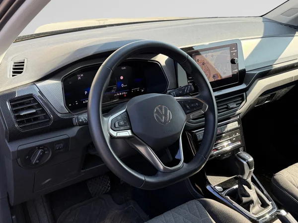 VOLKSWAGEN T-Cross (2025) — foto 16 van 17
