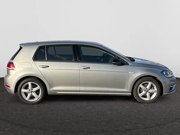 VOLKSWAGEN Golf VII (2020) — foto 16 van 20